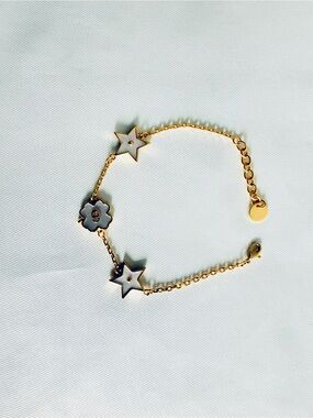 Champagne Gold Metal 18k Plated Star & Clover Charm Bracelet -